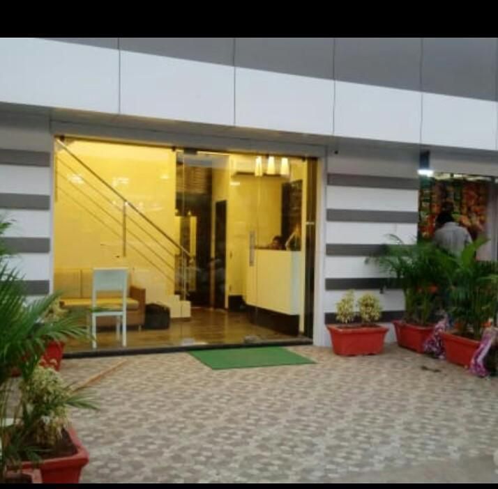 Hotel Avone Near T2 International Airport