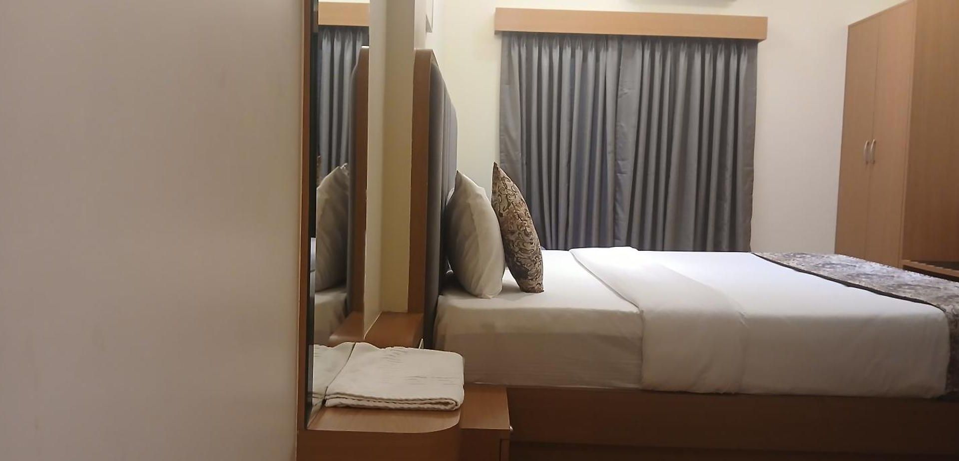 Shine Hospitality Premium 3* Mumbai