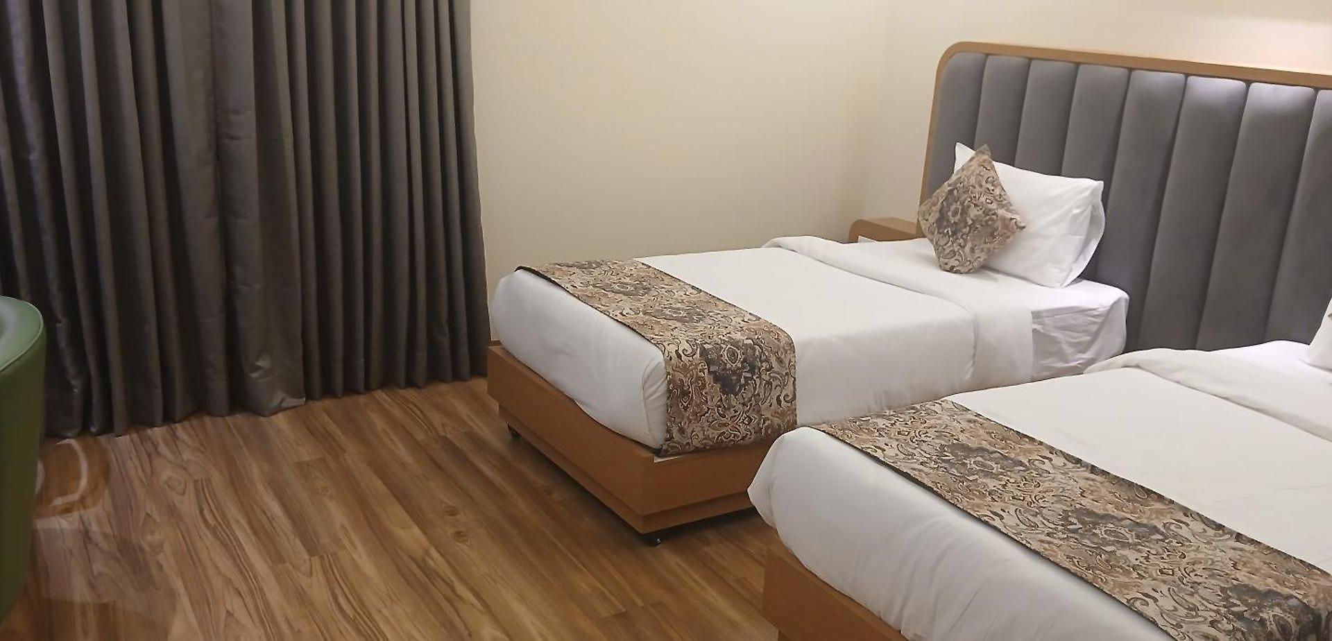 Shine Hospitality Premium Hotel 3*
