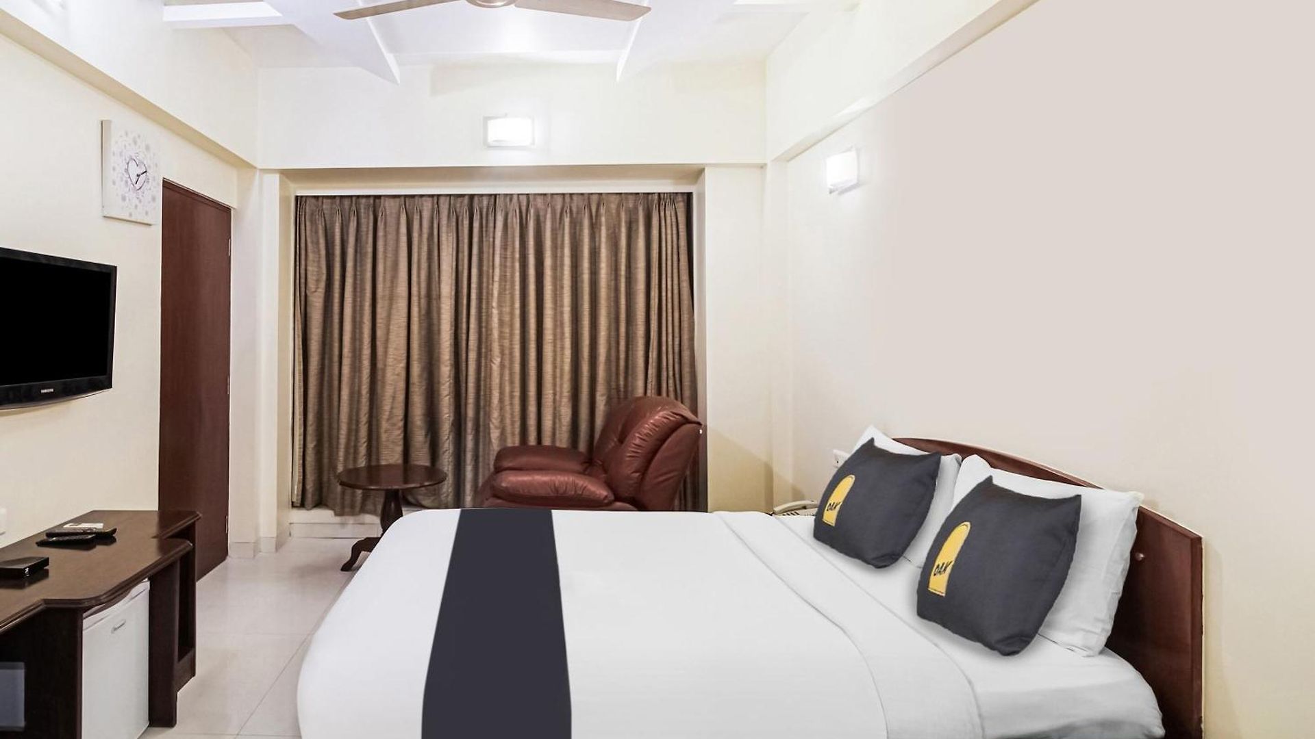 Townhouse Oak Shubhangan Near Juhu 4*