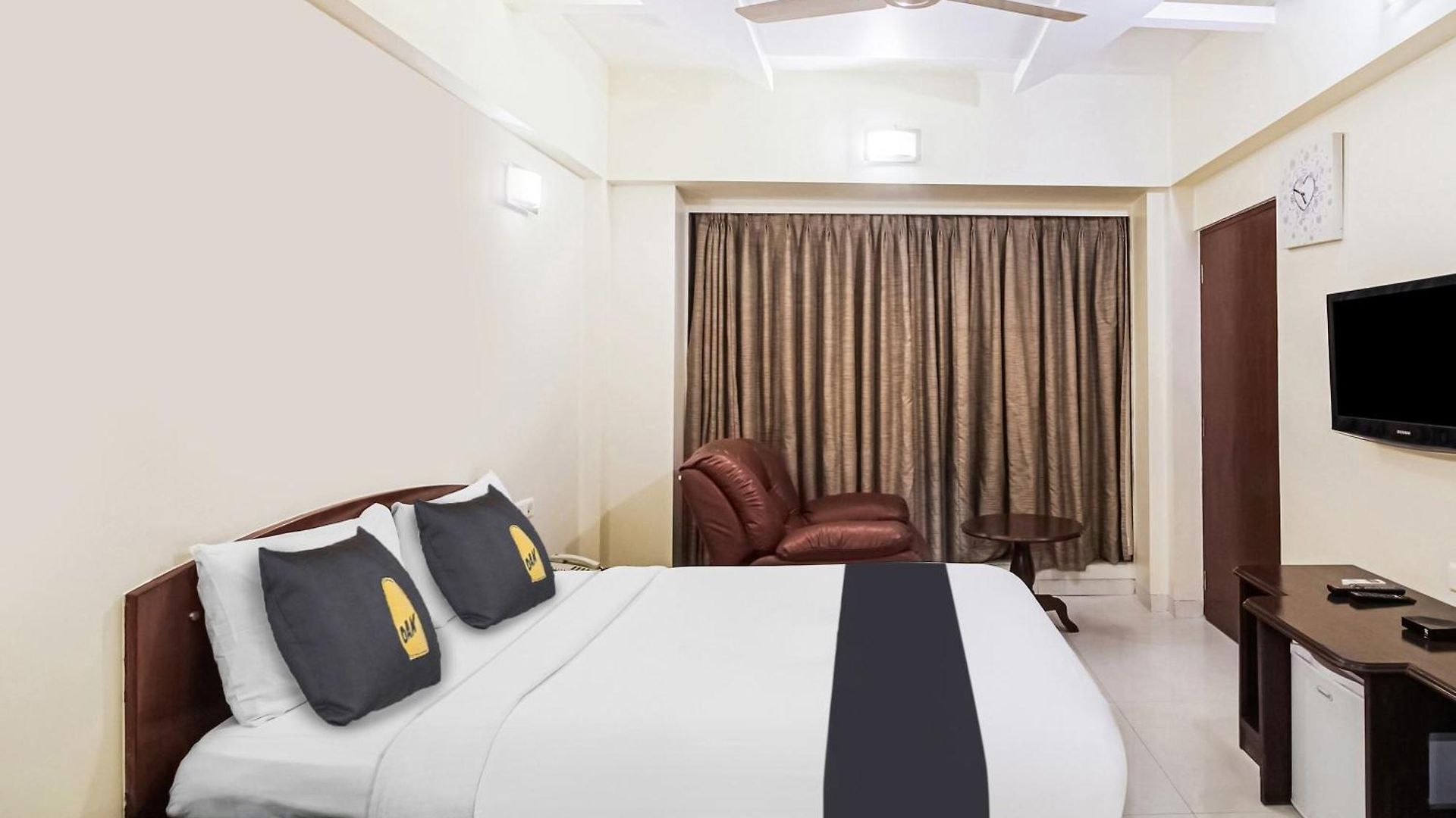 Townhouse Oak Shubhangan Near Juhu 4*
