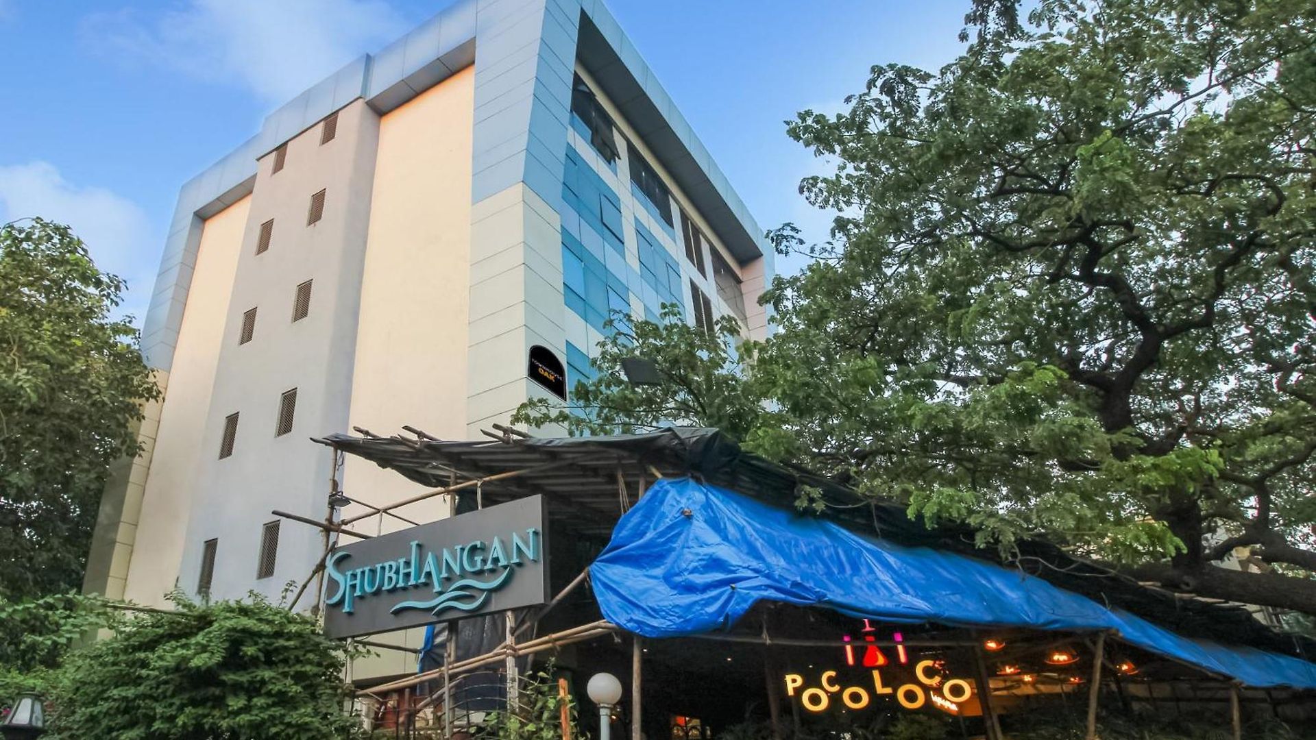 Hotel Townhouse Oak Shubhangan Near Juhu Mumbai