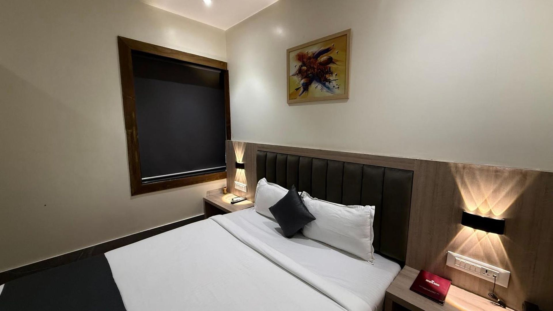 Hotel Riza Nesco Exhibition Centre Goregoan