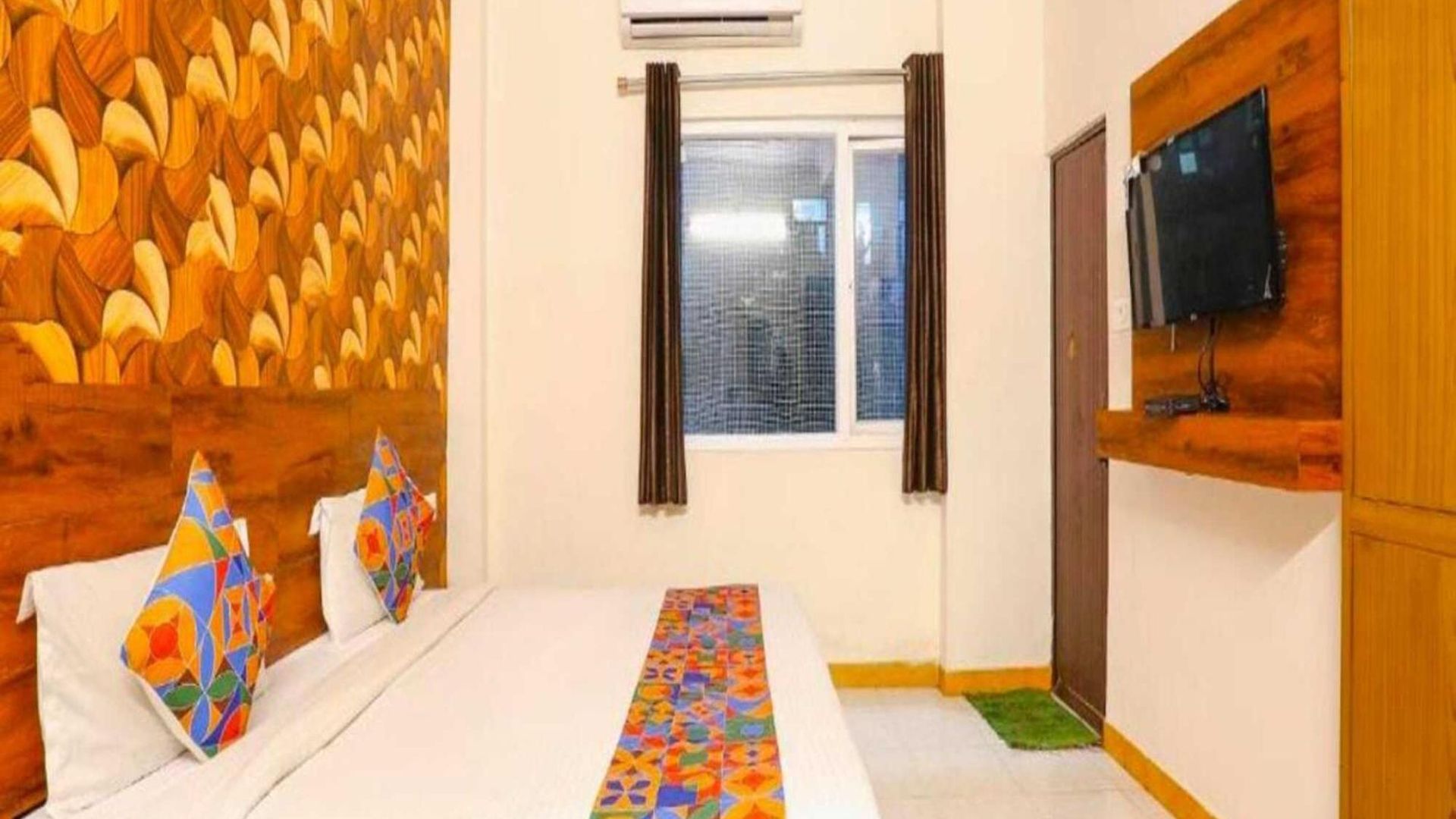 Elegant Hotel Mumbai