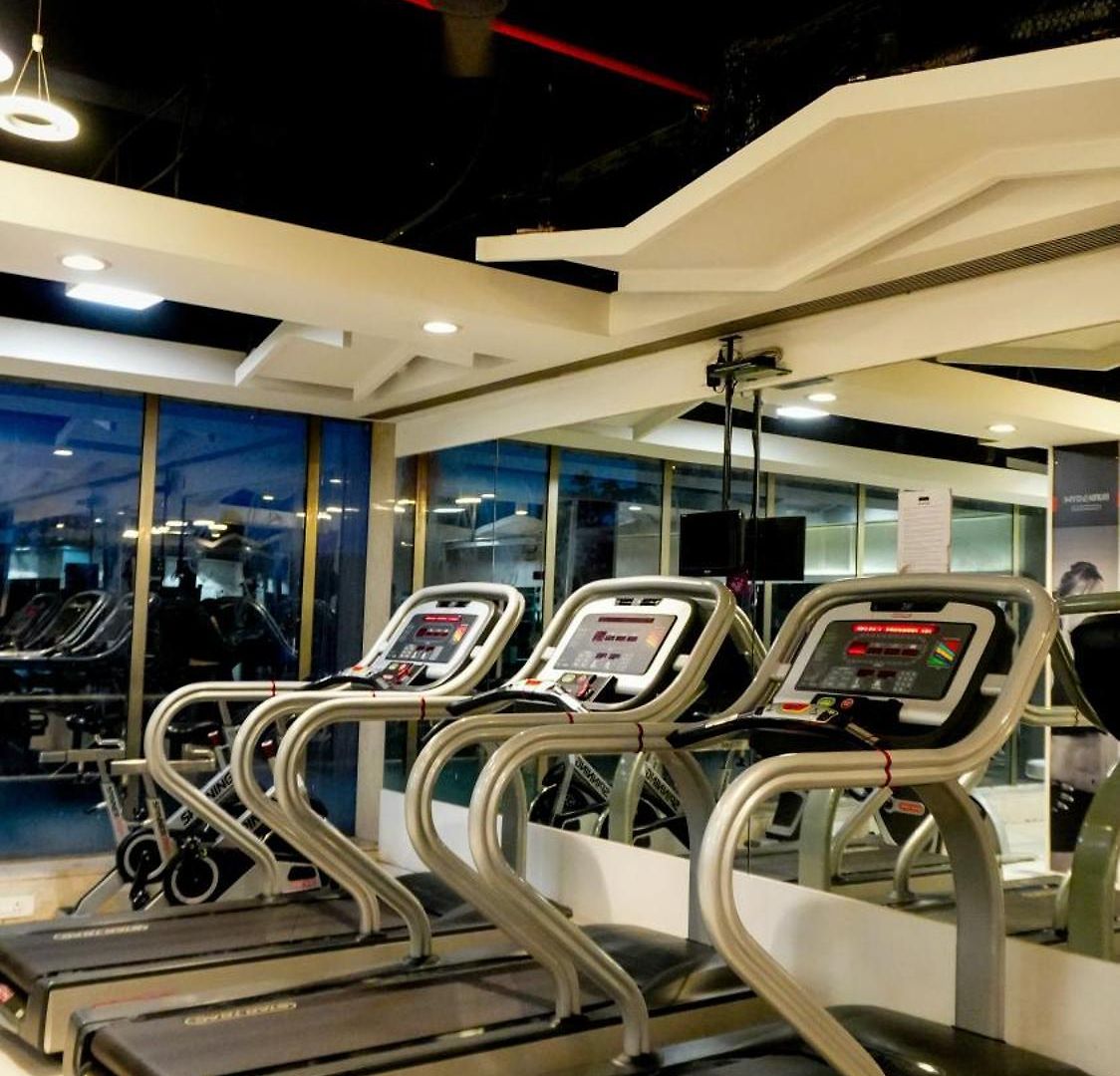 Club Emerald Mumbai
