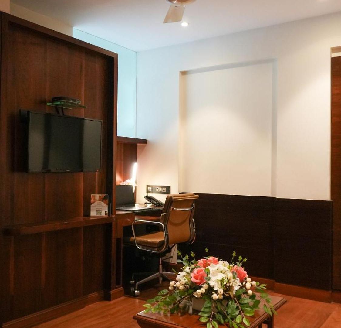 Hotel Club Emerald 3*