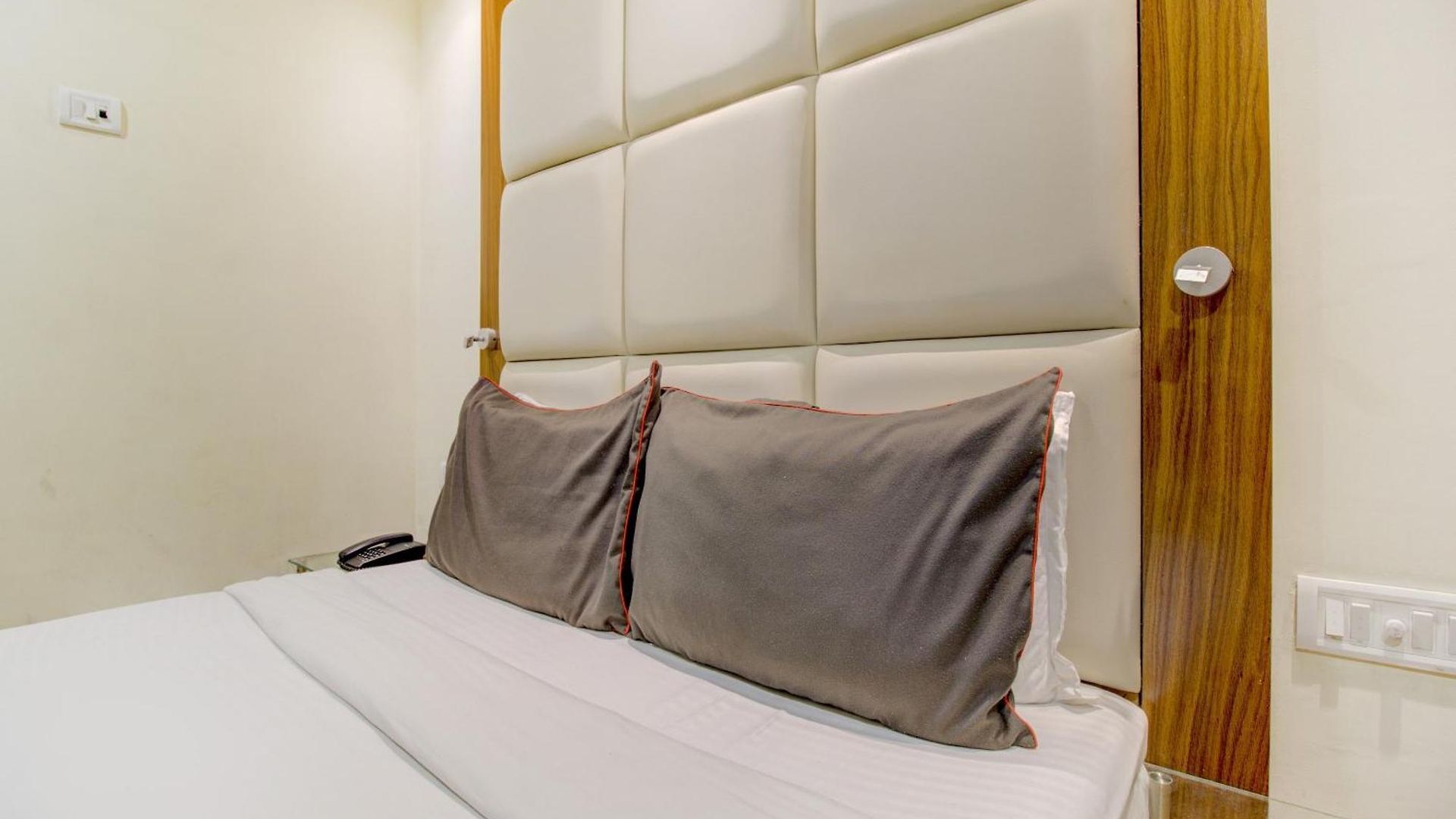 Hotel O Address 4*