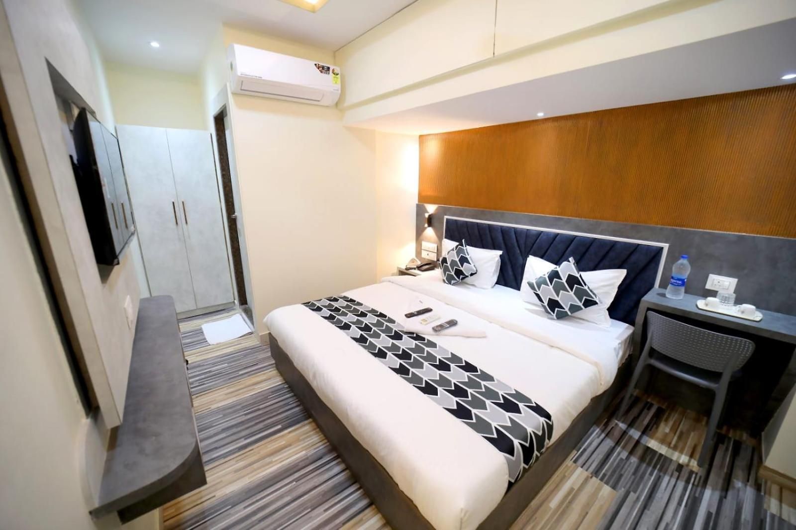 N M Nr Kokilaben Hospital Guest house