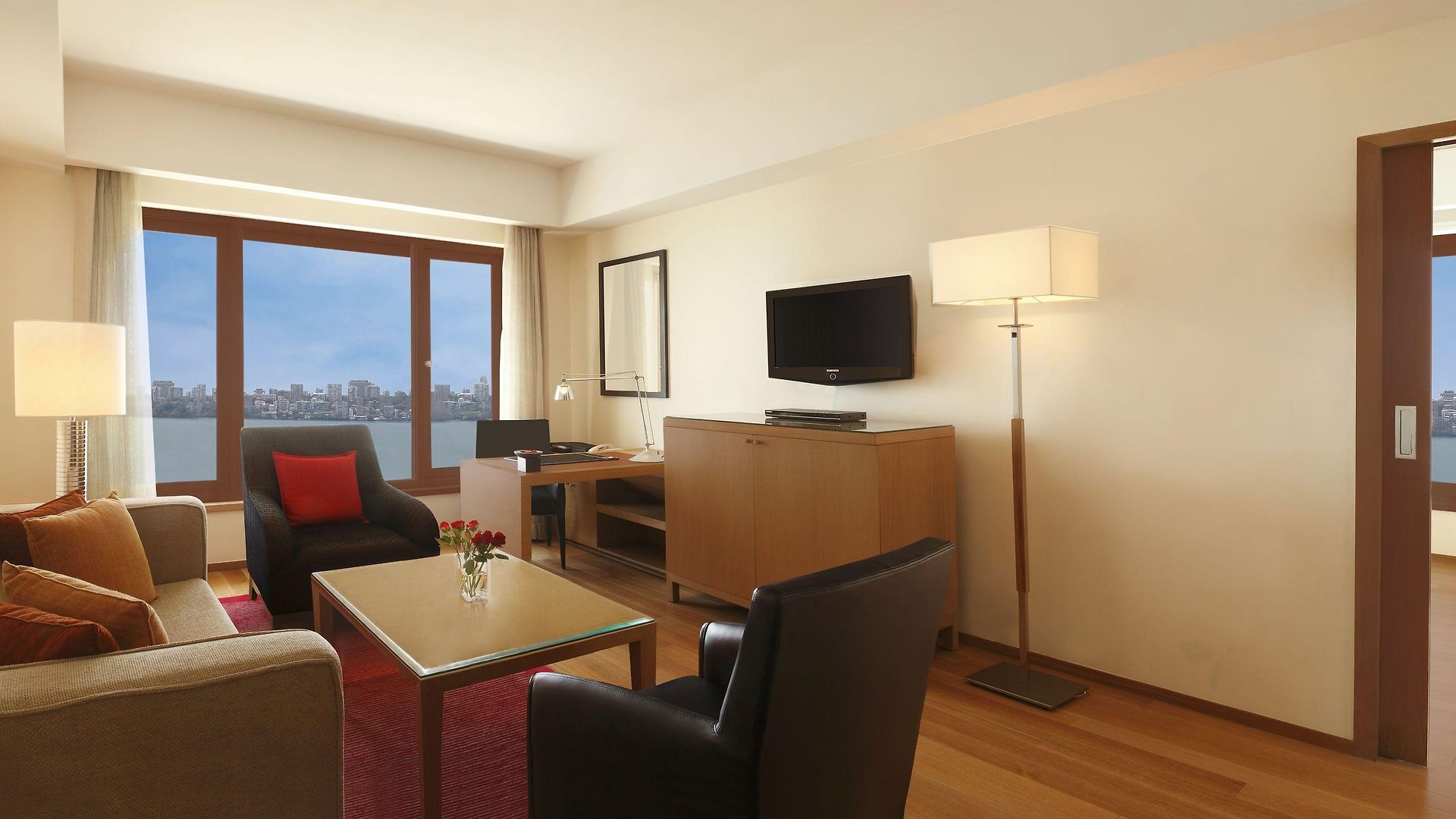 Trident Nariman Point 5*