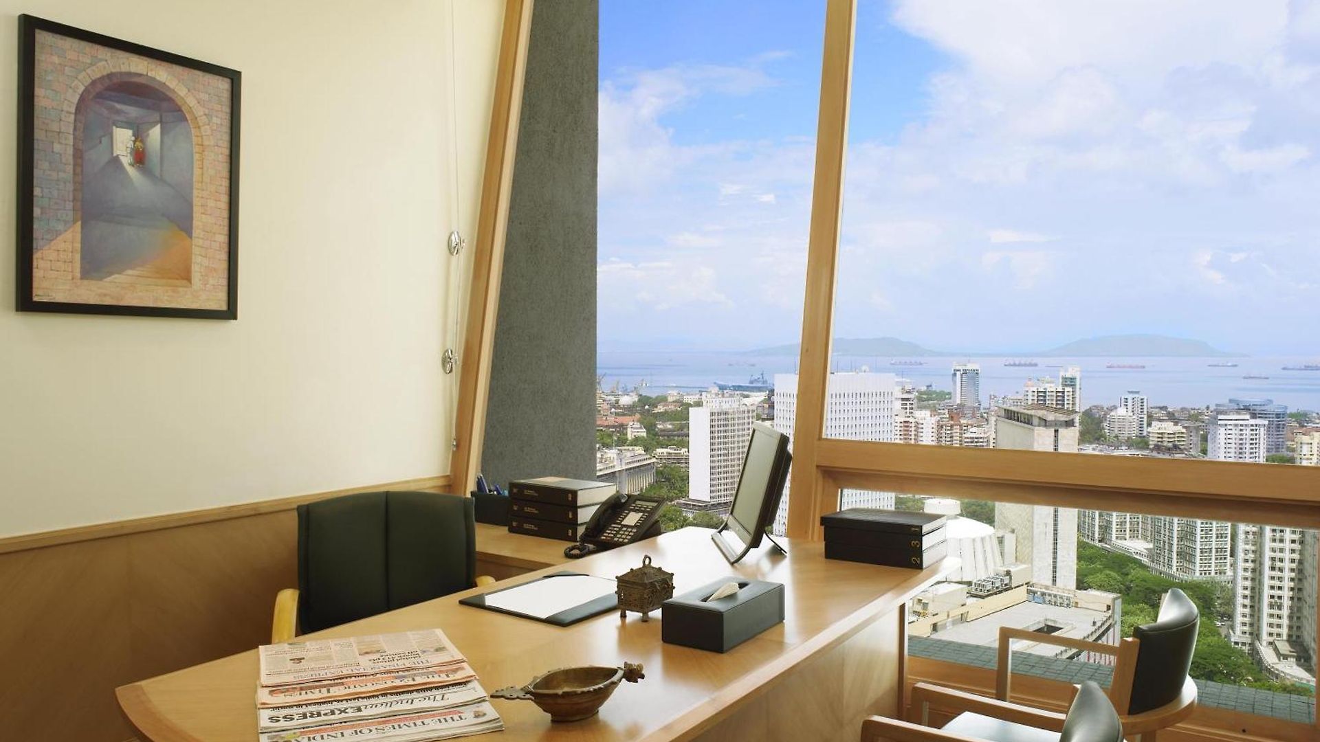 Trident Nariman Point 5*