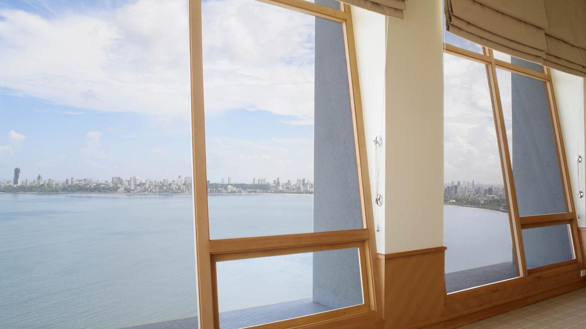 Trident Nariman Point 5*