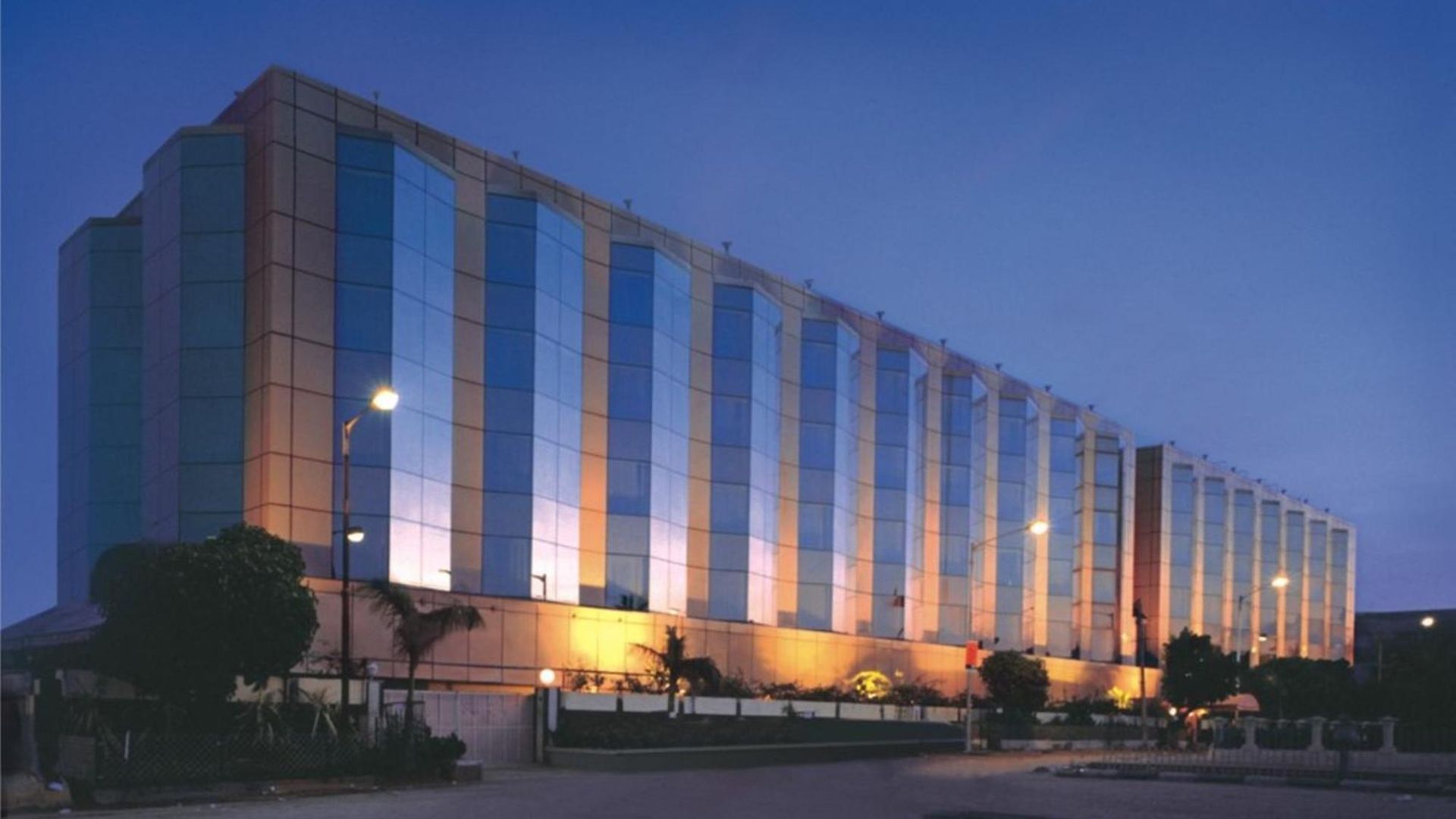 Ramada Plaza By Wyndham Palm Grove