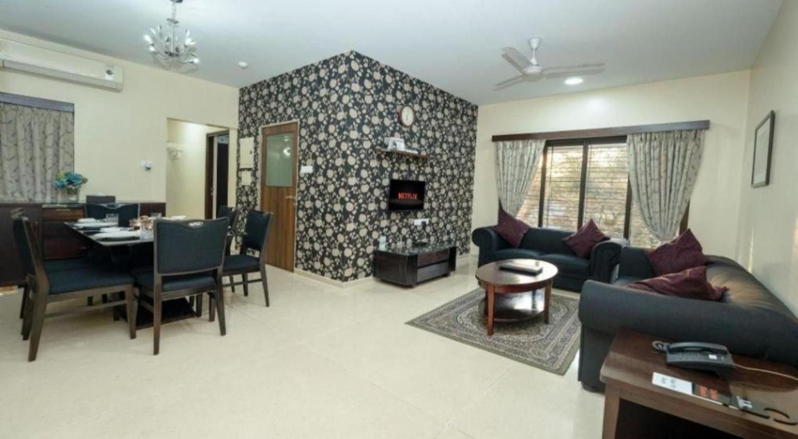 Hotel Lalco Residency