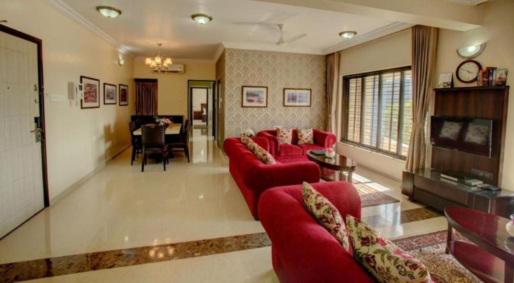 Lalco Residency Hotel 4*
