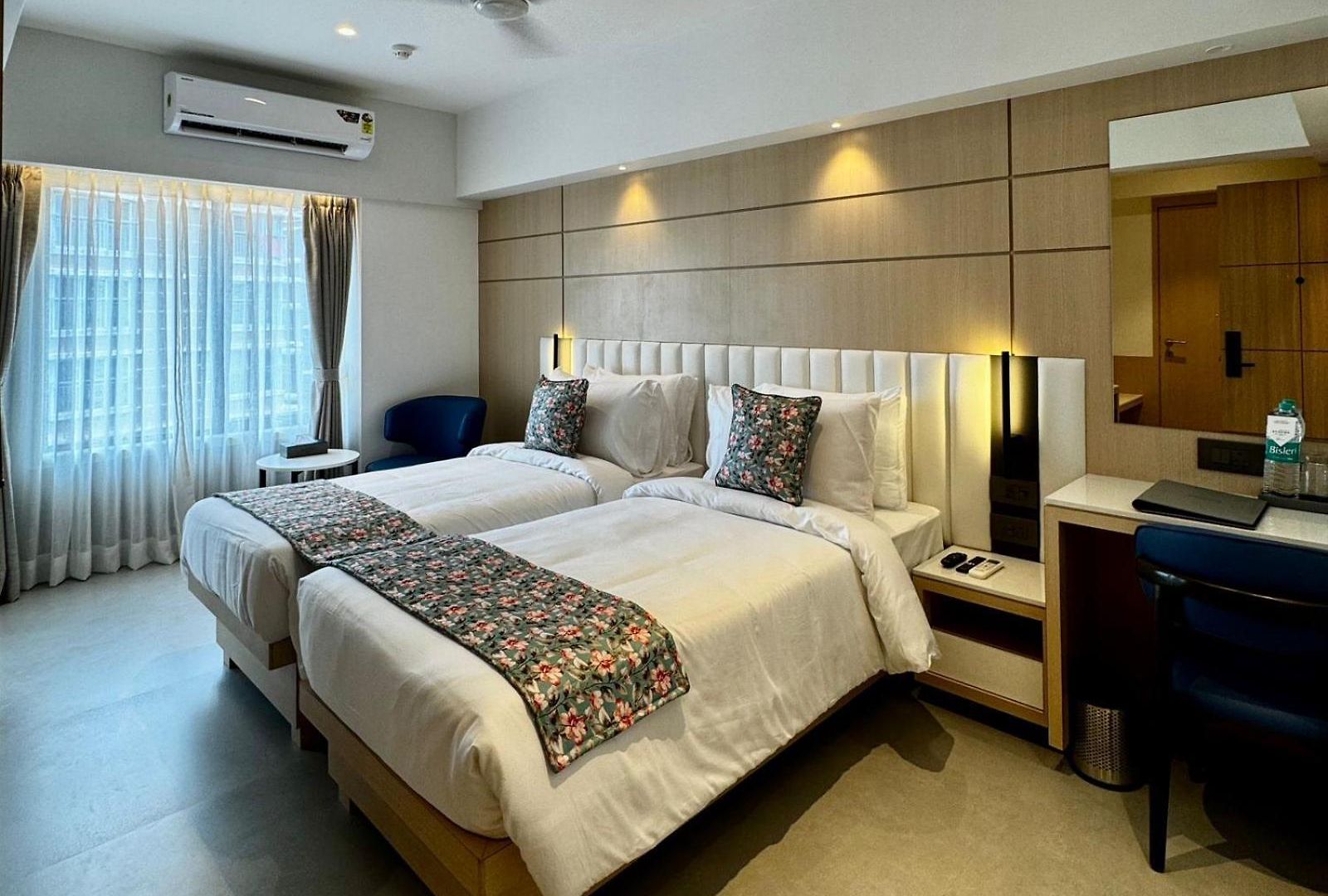 Galaxy Beacon Hotel, Santacruz ,mumbai Hotel Mumbai