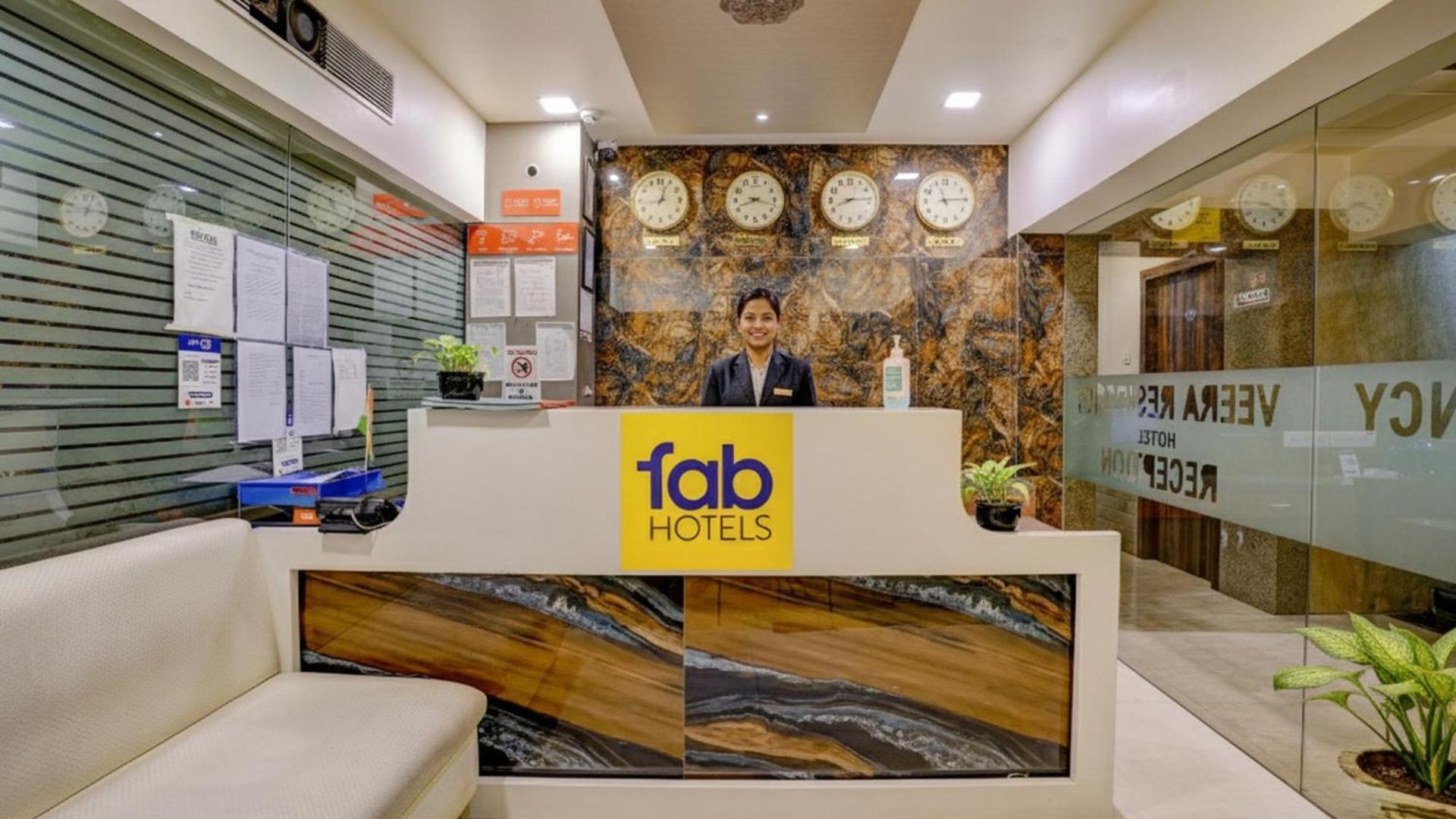Hotel Fabhotel Veera Residency - Nr Airport