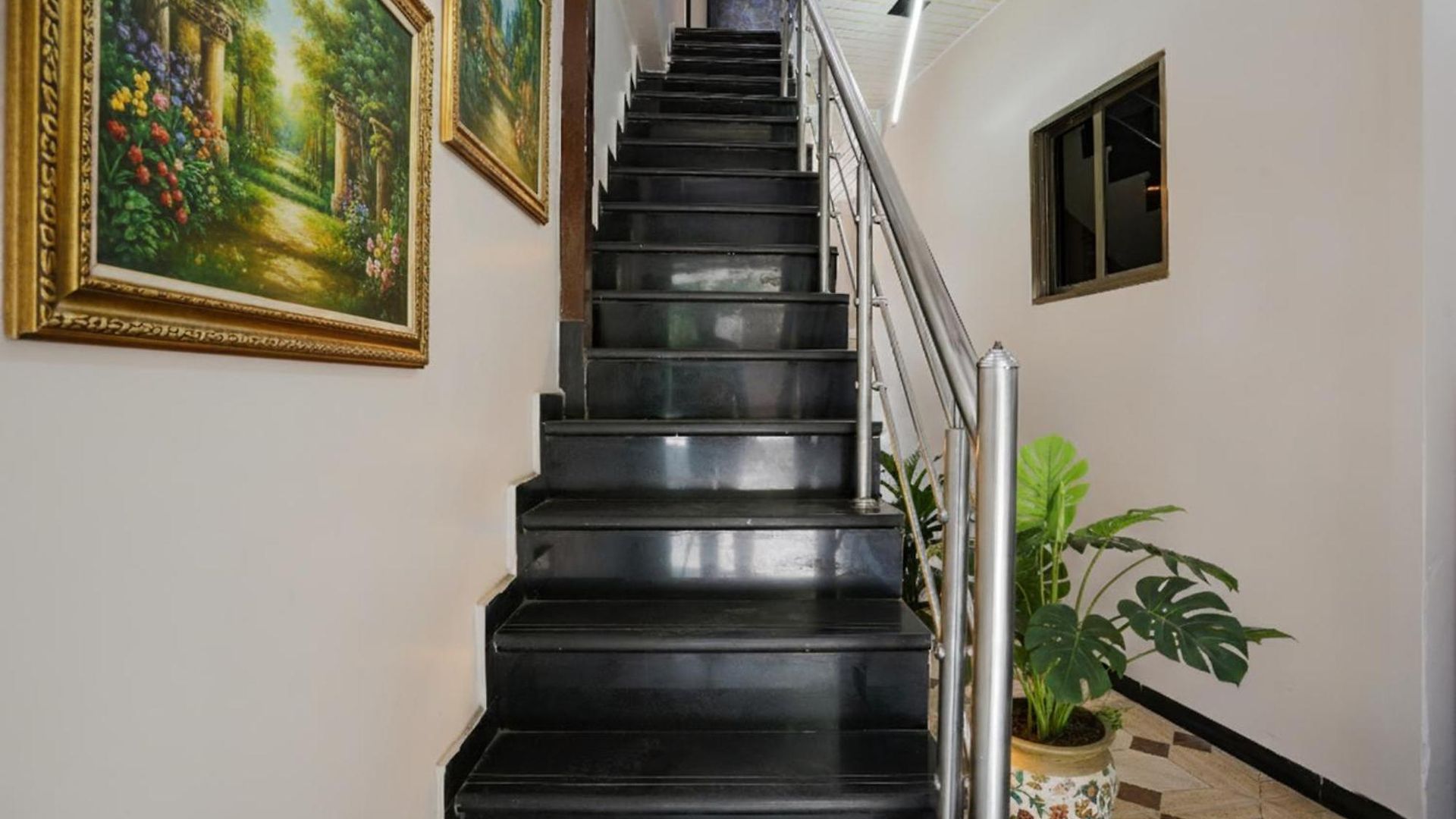 Fabhotel Comfort Hotel 3*