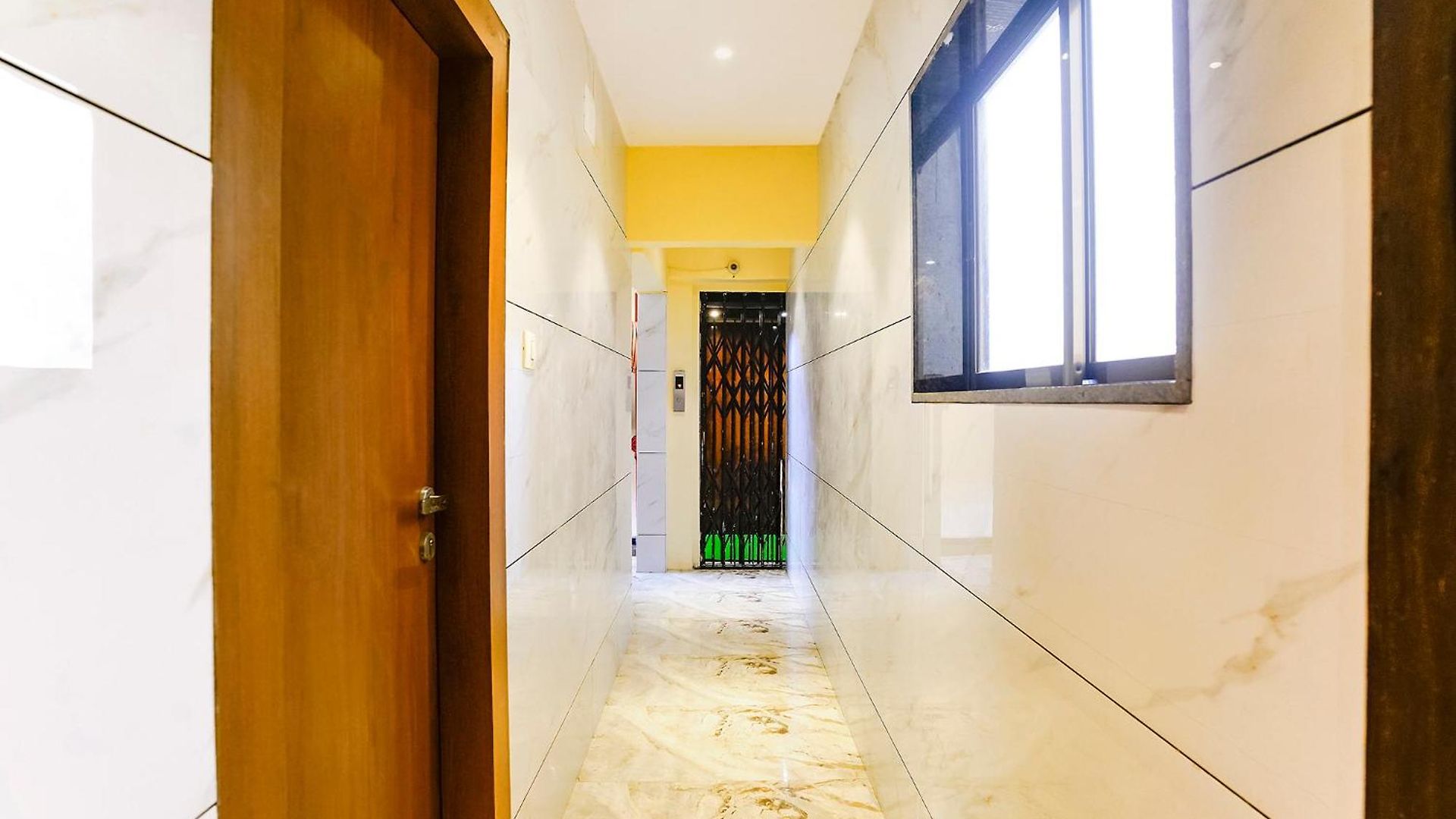 Hotel Fabhotel Ratna Mahal 3*
