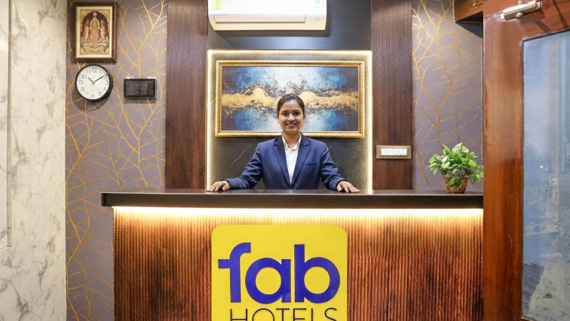 Hotel Fabhotel Gateway 2*