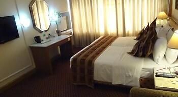 Hotel Regent Andheri 3*
