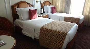 Regent Andheri Hotel 3*