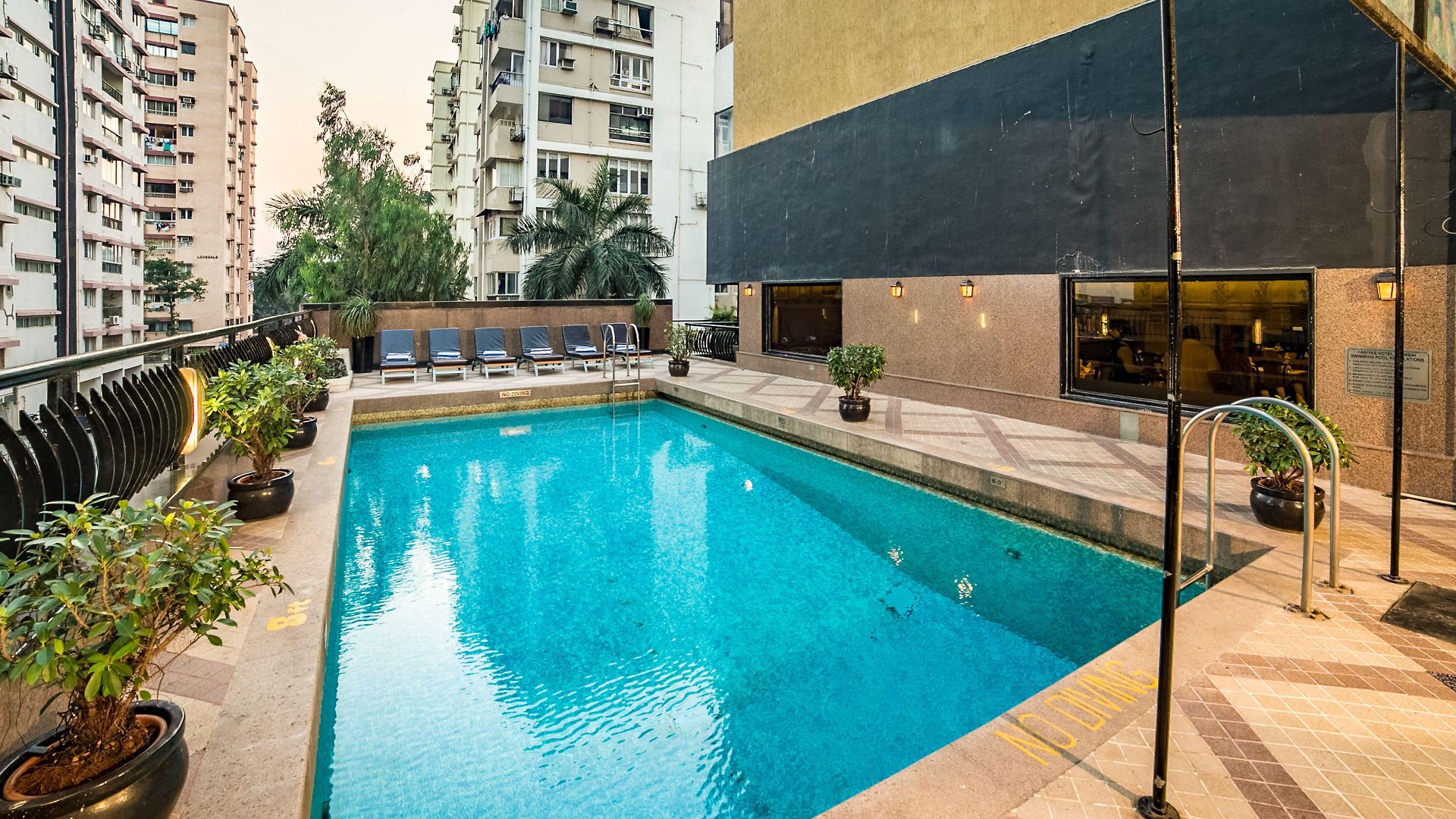 Fariyas , Colaba Mumbai