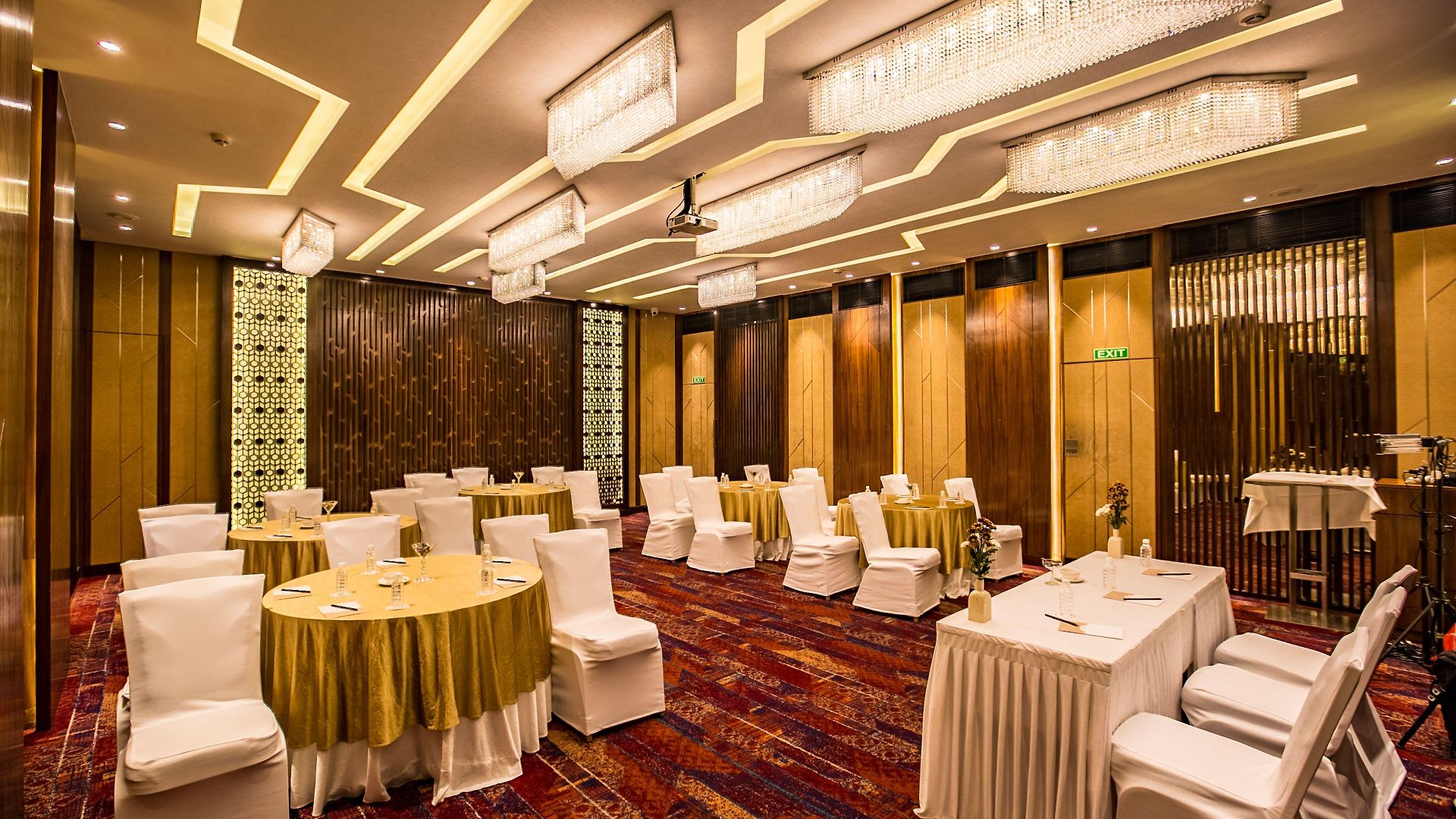 Hotel Fariyas , Colaba