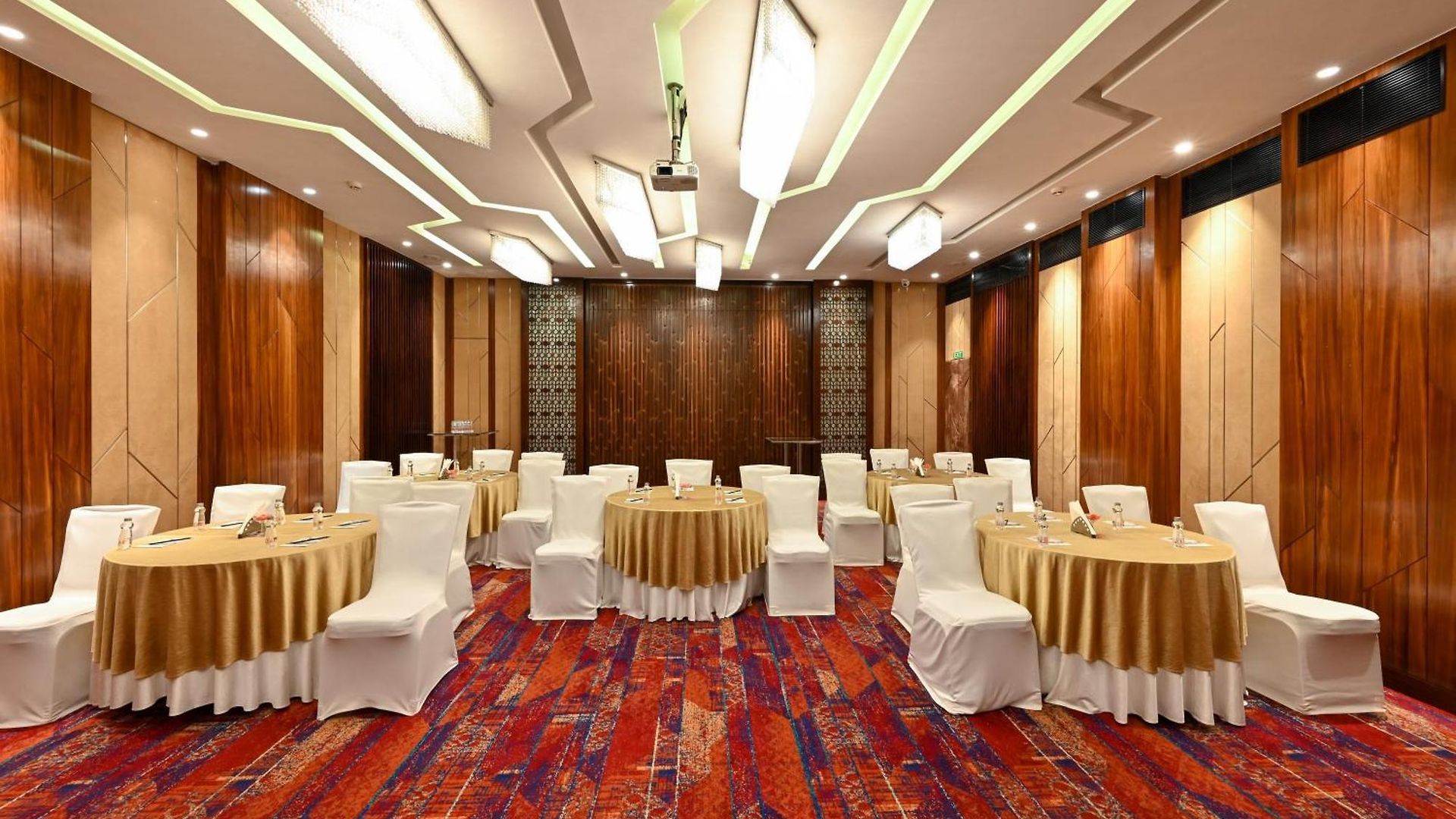 Hotel Fariyas , Colaba