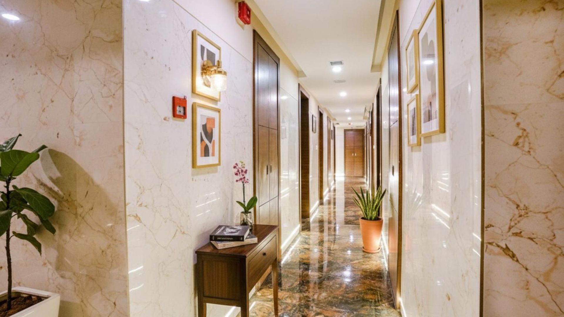 Fabhotel Vertigo Mumbai