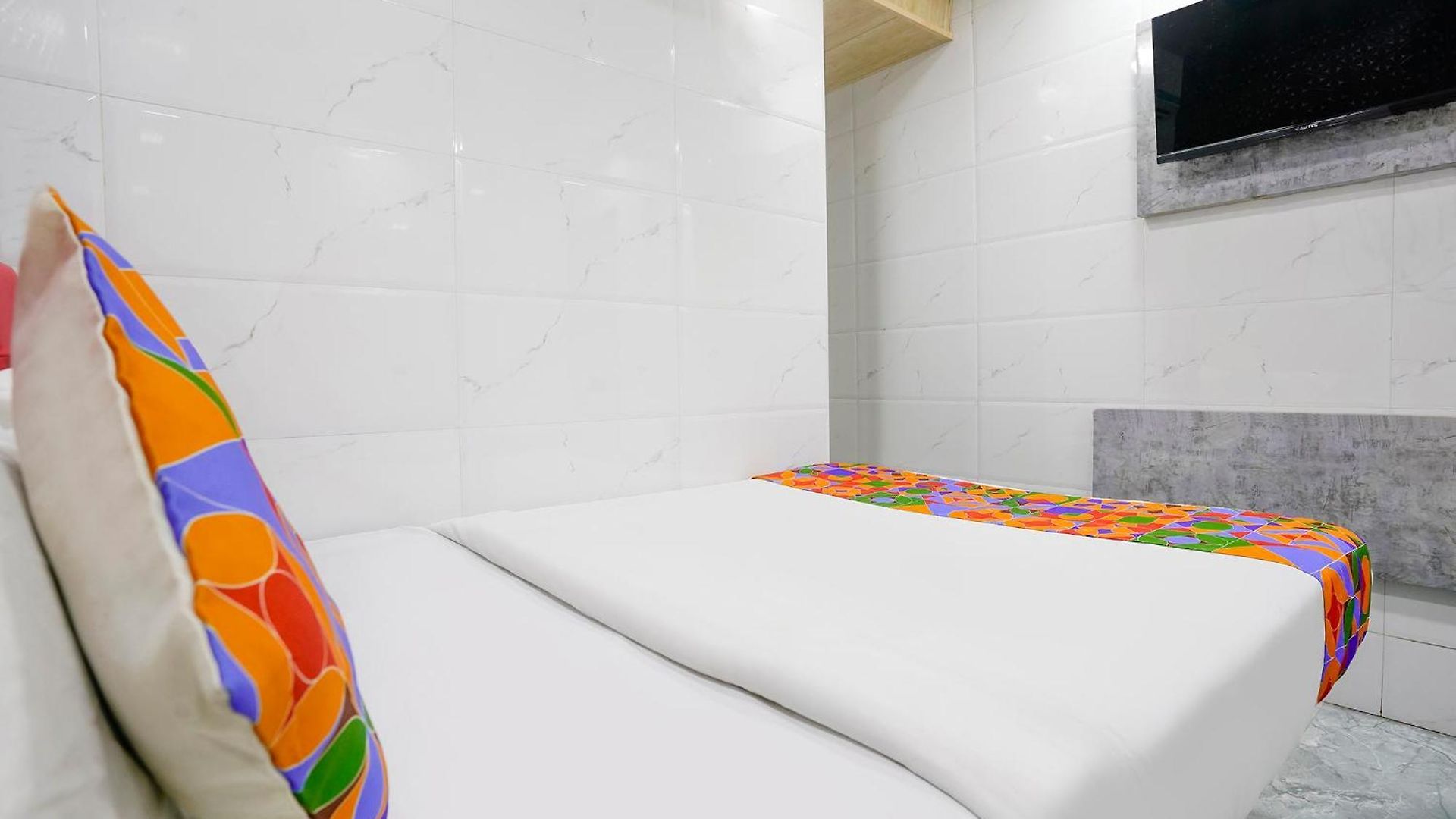 Via Chembur Residency Hotel
