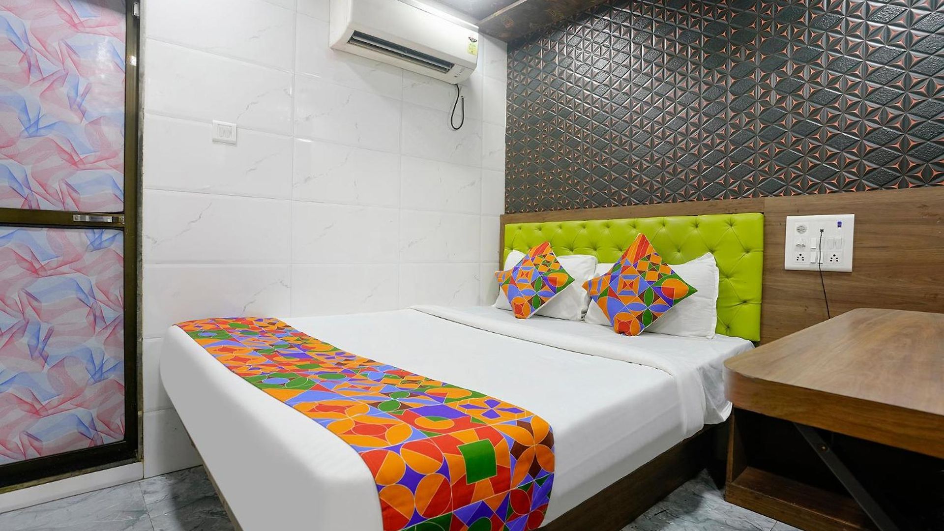 Via Chembur Residency Hotel