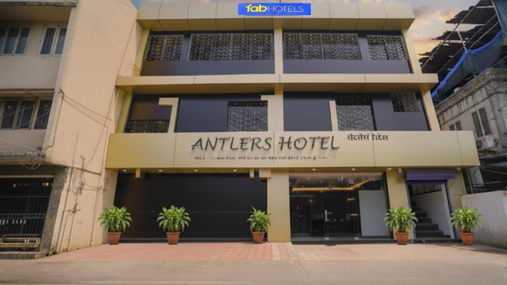 Hotel Via Antlers