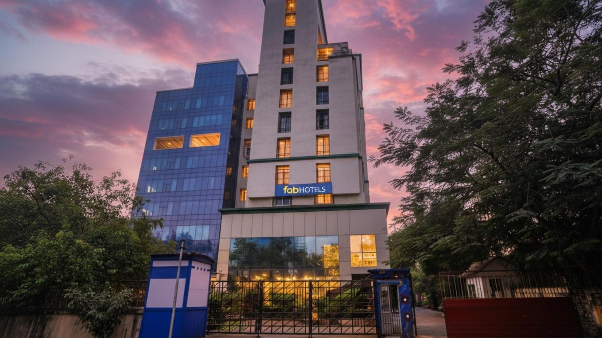 Hotel Fabhotel Corporate Bandra