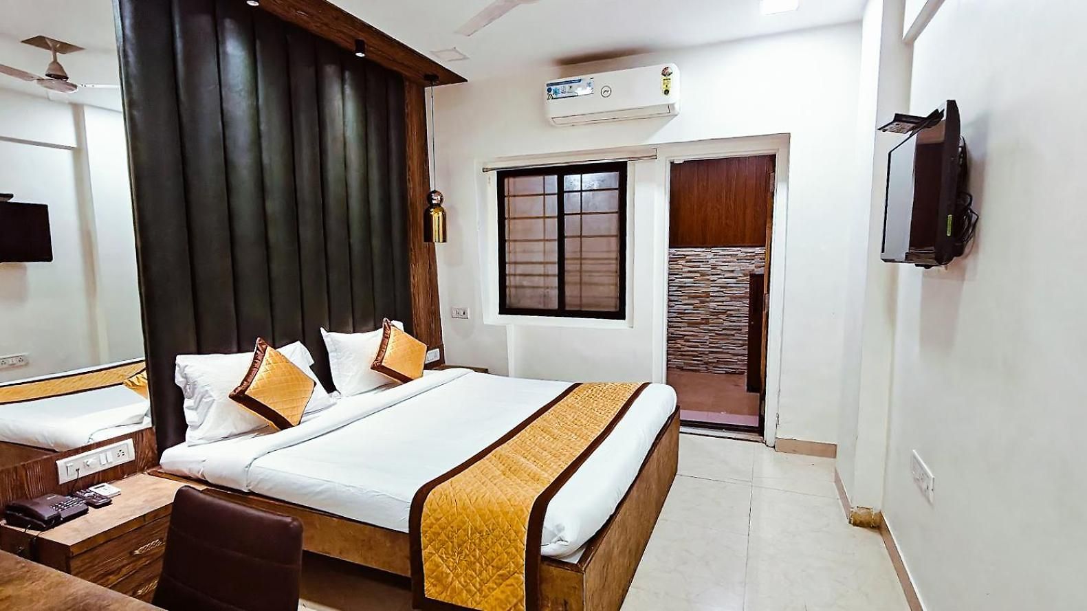 Tim Santacruz Airport Apartment *