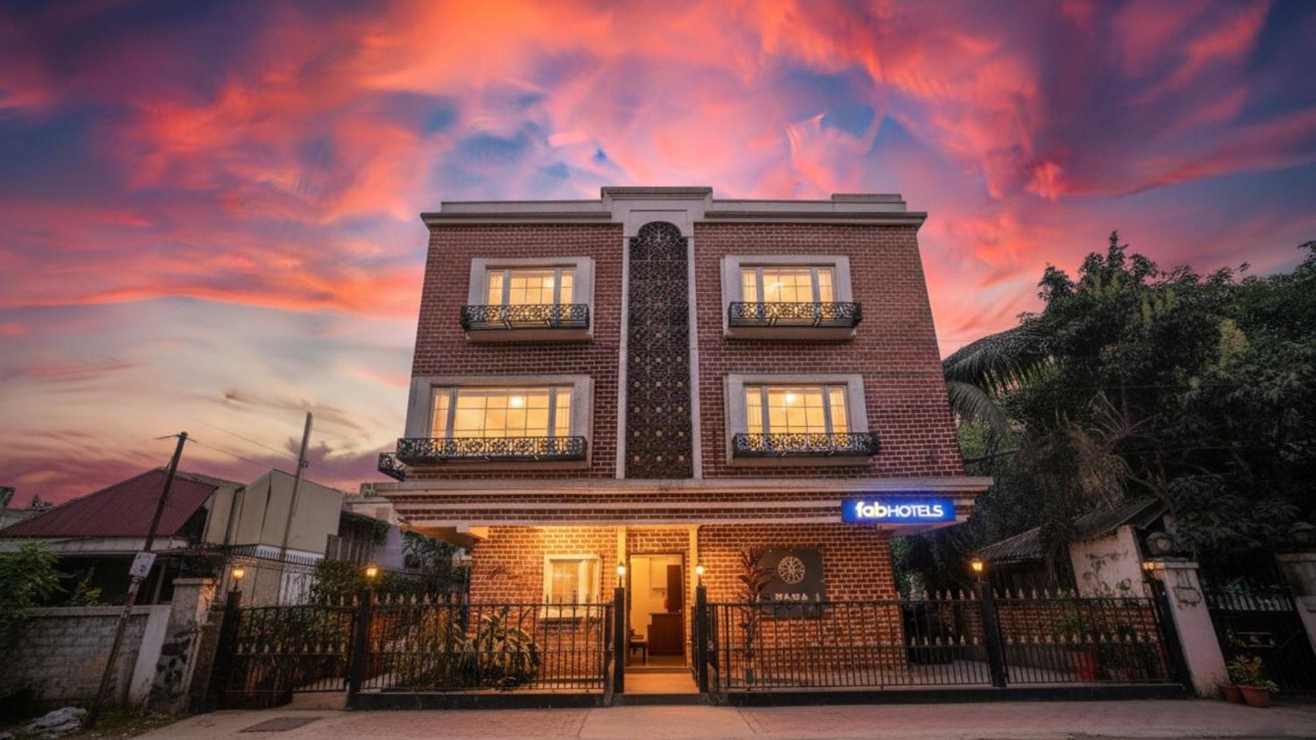 Fabhotel Corporate Jb Nagar - Nr Airport Hotel