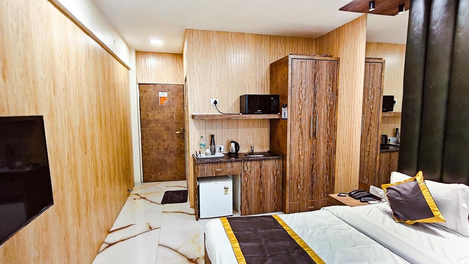 Tim Santacruz Airport Apartment *