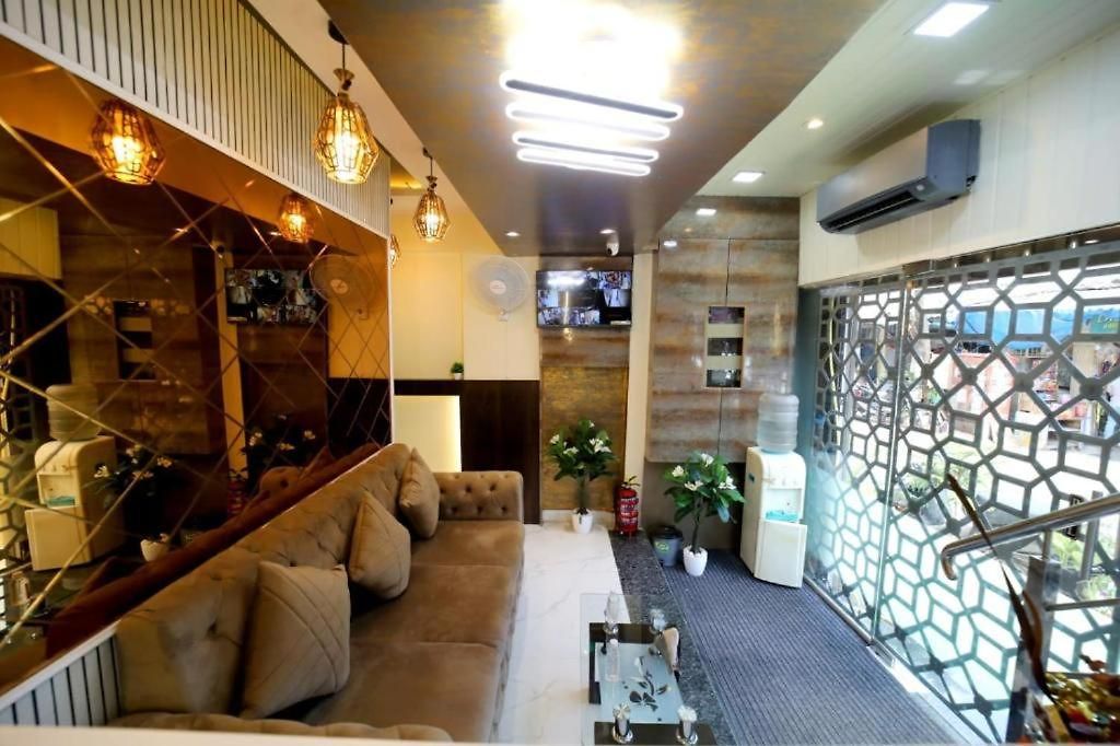 N M Nr Kokilaben Hospital Guest house 3*