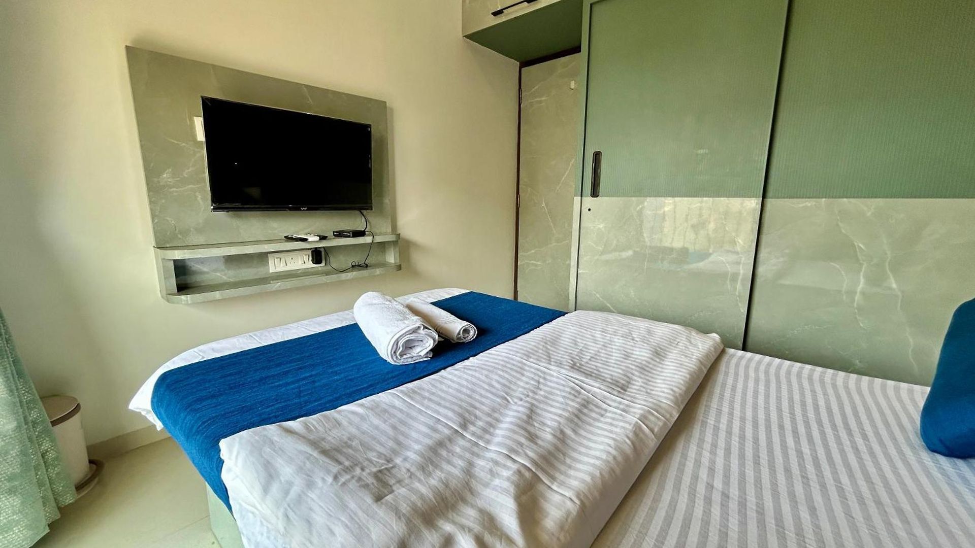 Zenith Homes - Elite , Near Chhatrapati Shivaji Maharaj International Airport 3* Mumbai
