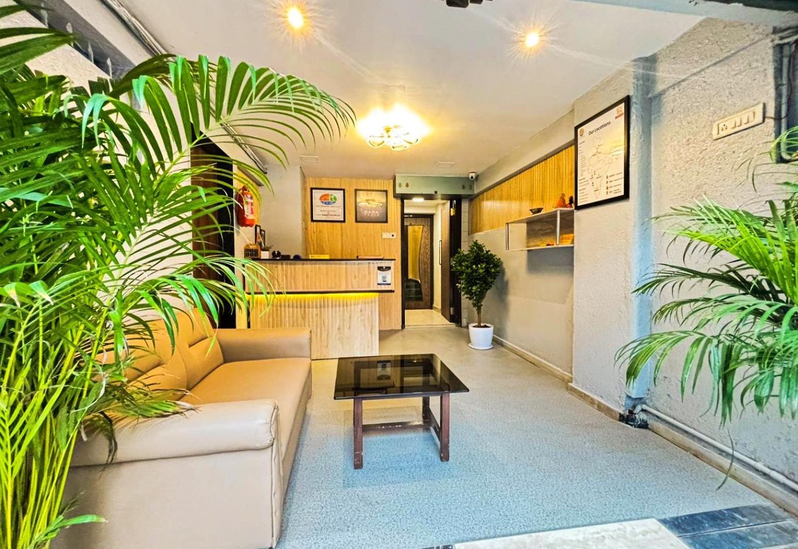 Apartment Tim Santacruz Airport Mumbai