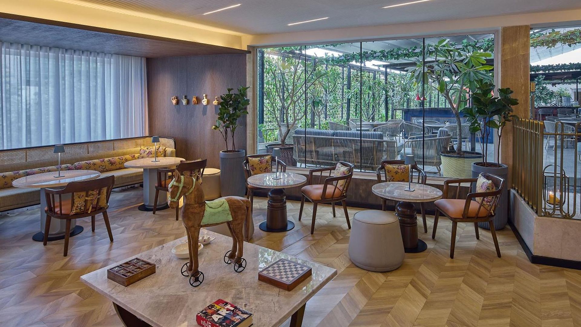 Hotel Iconiqa - The Lifestyle Of 5*
