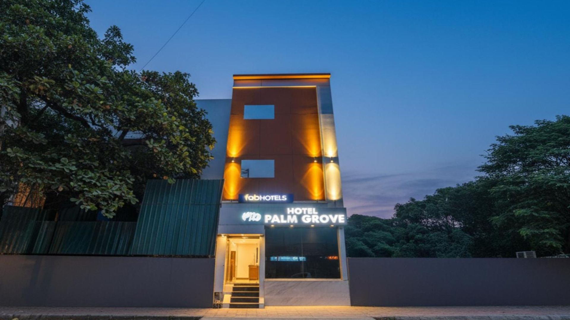 Hotel Fabhotel Prime Palm Grove - Nr Bkc