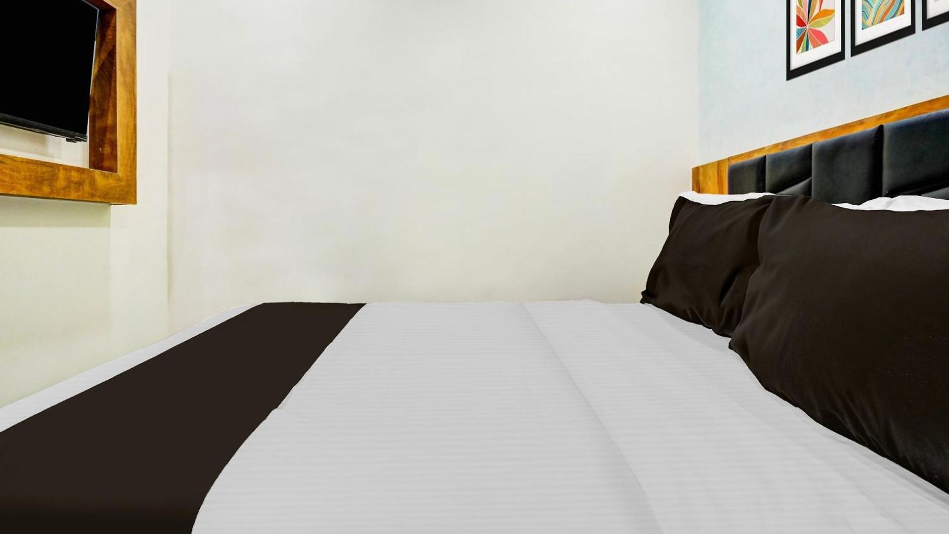 Hotel Super O Santacruz Railway Junction Formerly Kharsubway 3*