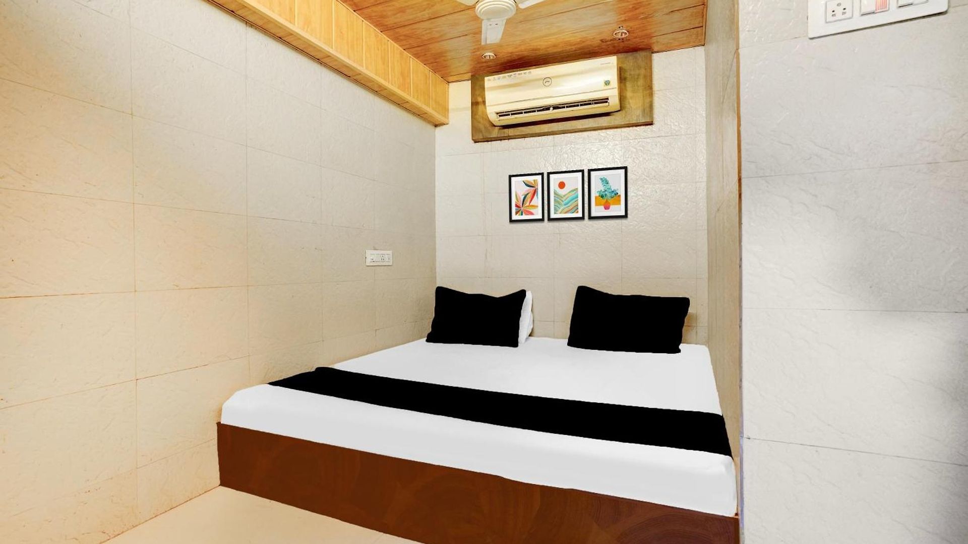 Collection O Ambedkar Chowk Ulhasnagar Hotel 3*
