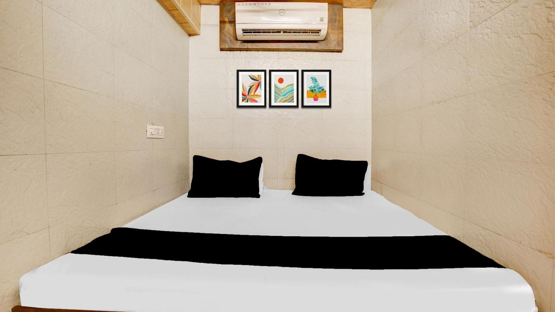 Hotel Collection O Ambedkar Chowk Ulhasnagar