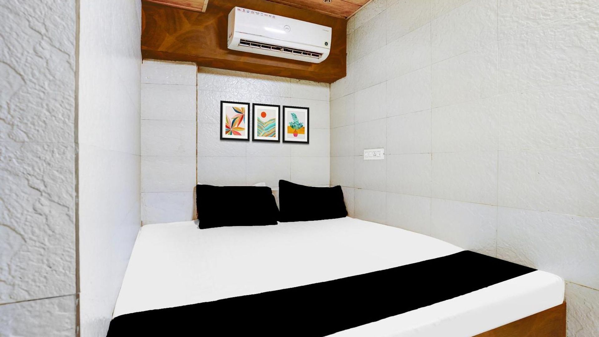 Hotel Collection O Ambedkar Chowk Ulhasnagar Mumbai