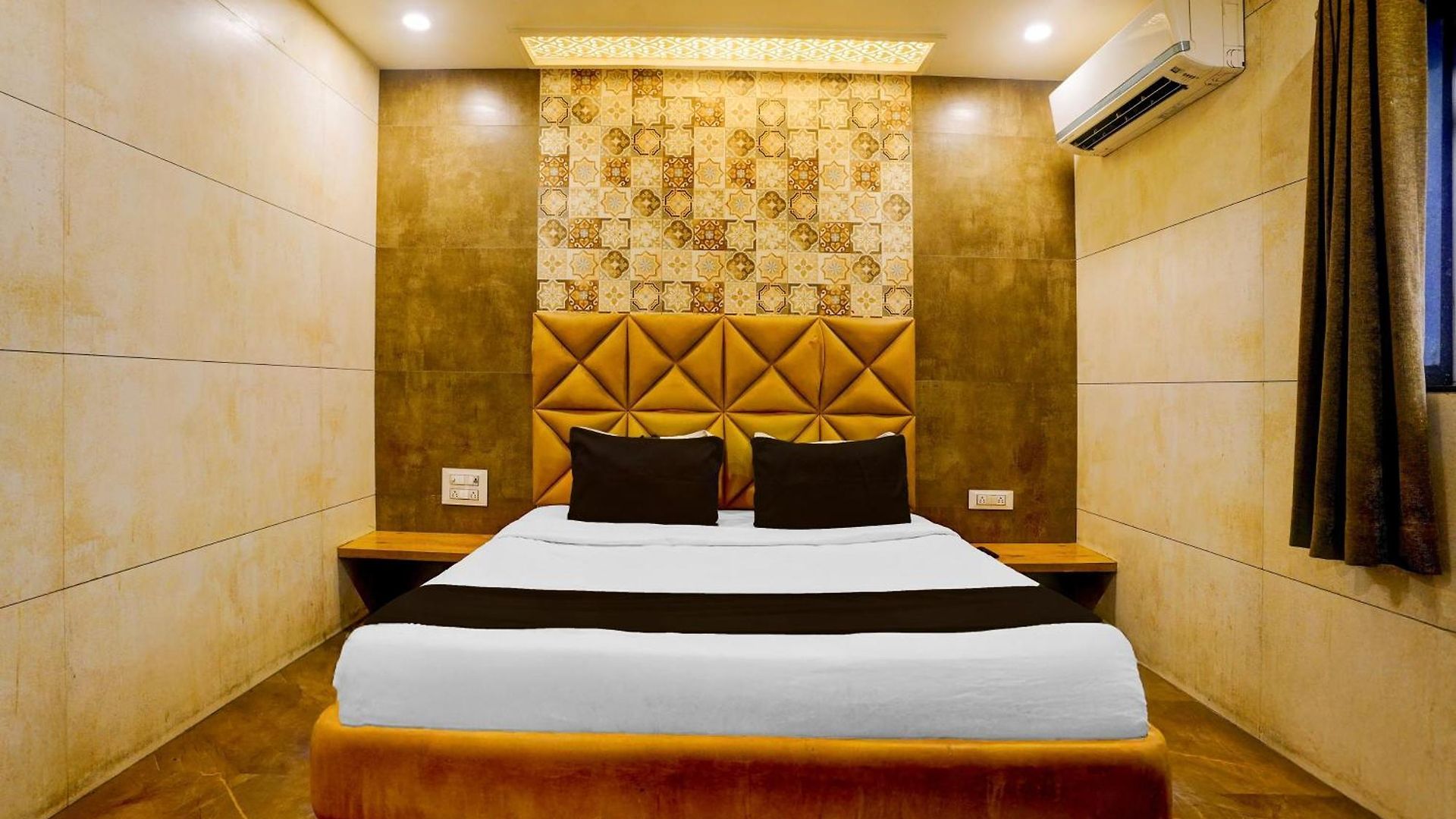 O Diana Palace & Boarding Mumbai