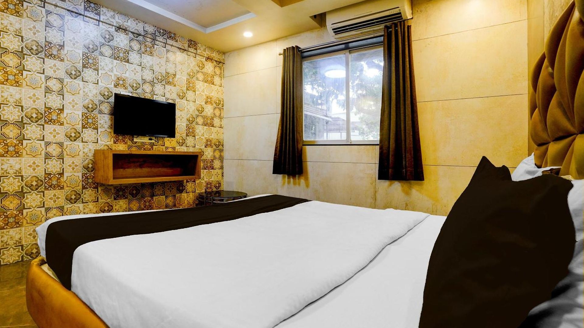 O Diana Palace & Boarding Hotel 3*