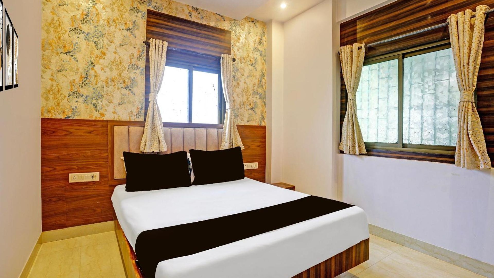 O Golden Hotel 3*