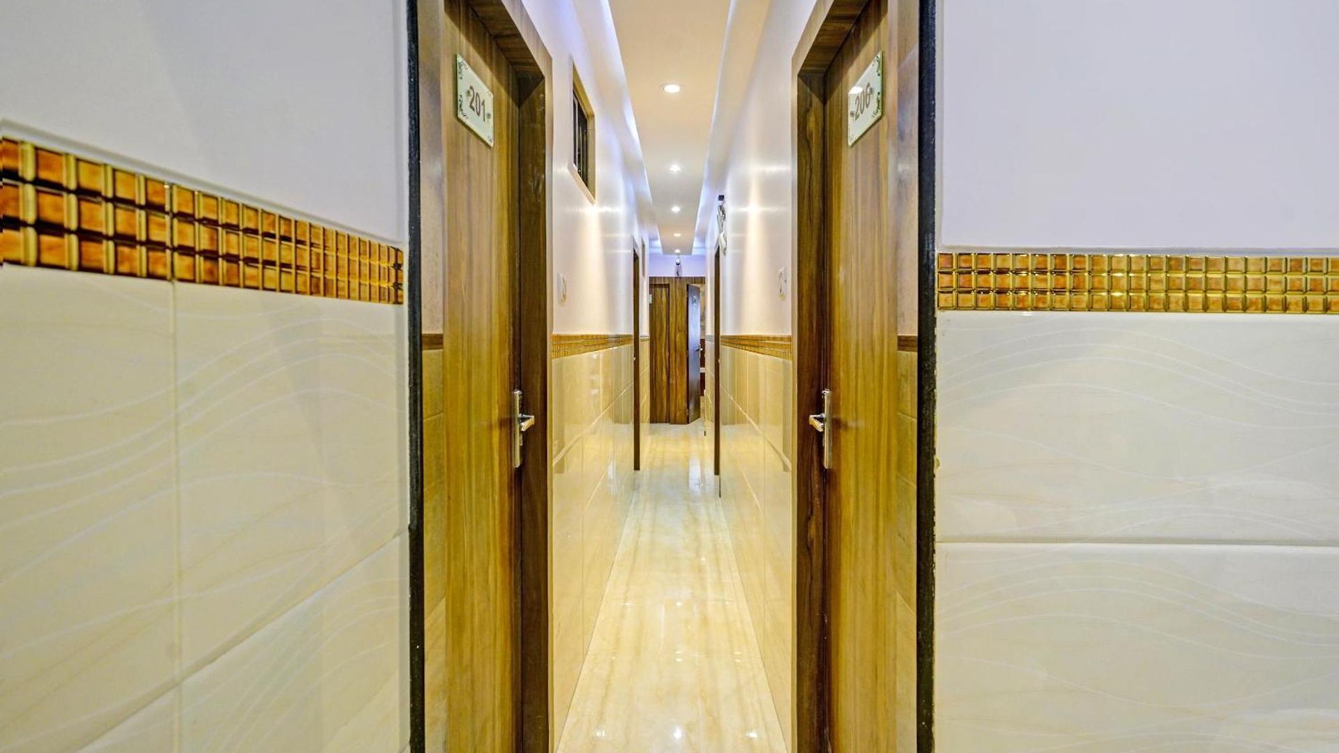 Hotel O Golden