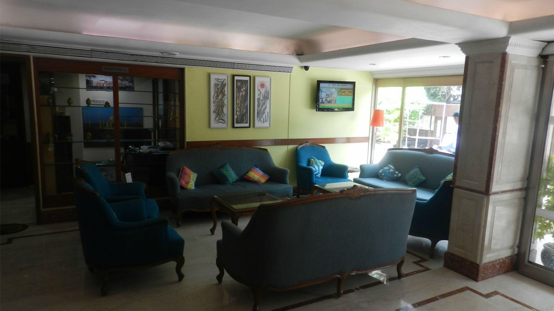 Regenta Place The Emerald